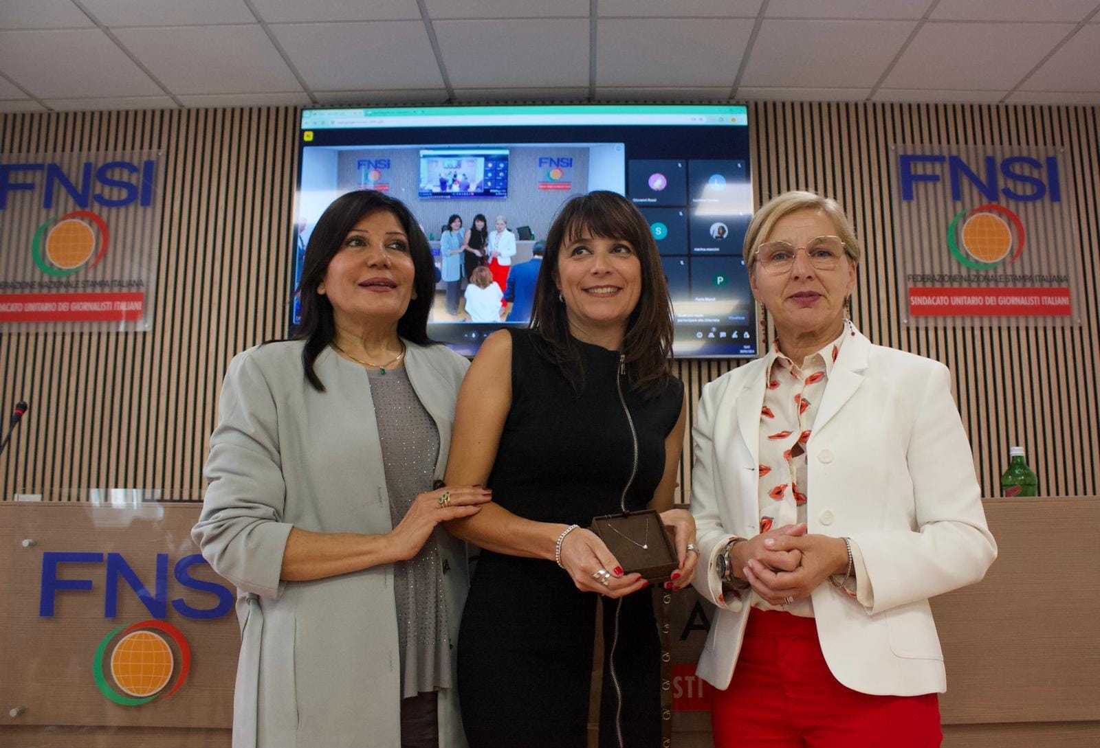 Greca Meloni Assunta Currà Alessandra Costante Premio Luce Donna 2024